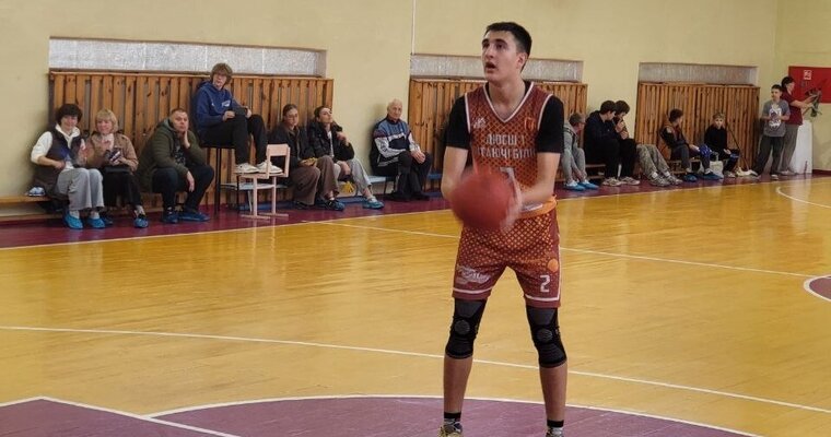 ВЮБЛ серед юнаків 2010 року: у Вишневому провели три гри