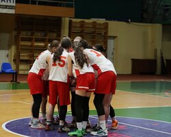 Фінал шести ВЮБЛ серед дівчат 2011 року: команди Рівного та Івано-Франківська пробились до півфіналів