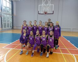 ХАІ та дніпровська СДЮСШОР №5-ДФКС пробились до півфіналу ВЮБЛ серед дівчат 2009 року