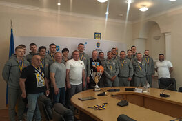 Черкаські Мавпи з бронзовим кубком Суперліги завітали до Черкаської ОВА
