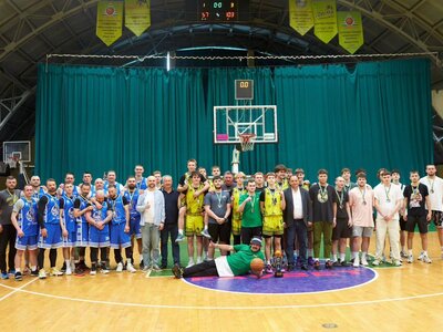 Завершився Відкритий чемпіонат Івано-Франківська серед дорослих аматорських команд