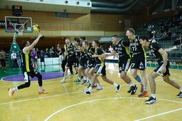 БІПА-2 виграла золото, Хмельницький-2 зі сріблом, Суми завоювали бронзу: фото нагородження Першої ліги