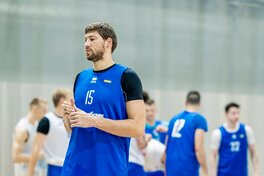 Рекордсмен збірної України В’ячеслав Кравцов продовжить професійну карʼєру 