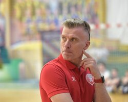 Комісія з правових відносин ФБУ дискваліфікувала двох тренерів на один рік