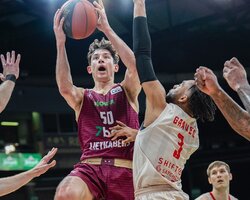 Українці за кордоном: Ковляр набрав 14 очок в Литві, Кличко – віце-чемпіон молодіжної першості Франції