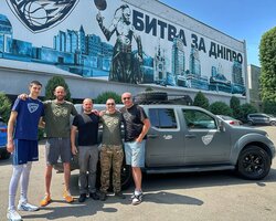 БК Дніпро передав авто для ЗСУ