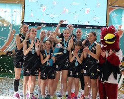 Пліч-о-пліч: визначились чемпіони сезону Всеукраїнської шкільної ліги у дівчат