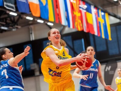 Жіноча збірна U-18 перемогла Азербайджан на чемпіонаті Європи