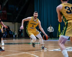 Ілля Чугунов продовжить грати у Прикарпатті-Говерлі