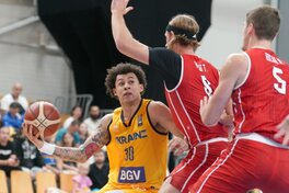 Іссуф Санон піднявся до топ-5 кращих асистентів в історії збірної України