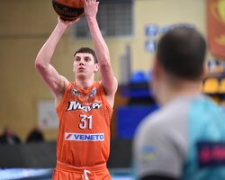 Черкаські Мавпи підписали новий контракт з Даніілом Пироговим