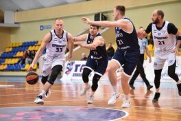 Дніпро та Київ-Баскет на вершині: турнірна таблиця Суперліги Favbet після першого туру