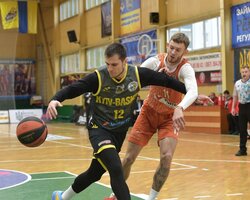 Київ-Баскет вирвав перемогу в клатчі у Черкаських Мавп