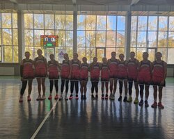 ВЮБЛ серед дівчат 2013 року: ДЮСШ Ведмеді з Нововолинська потужно почала сезон