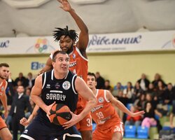 Вольова перемога Харківських Соколів у Черкасах: фотогалерея