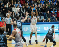 Рівне-ОШВСМ сенсаційно перемогло Дніпро в овертаймі 