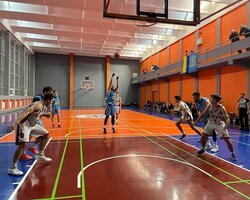 Фотогалерея матчів в Івано-Франківську Першої ліги