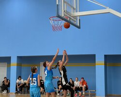 ВЮБЛ серед дівчат 2013 року: дніпровська СДЮСШОР-5 виграла тур у Полтаві