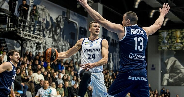 Дніпро вдома переміг Харківських Соколів у центральному матчі туру