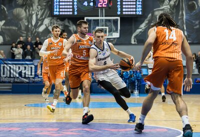 Дніпро переміг Черкаські Мавпи на домашній арені: фотогалерея матчу