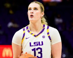 Українки за кордоном: Коваль оформила дабл-дабл у NCAA 